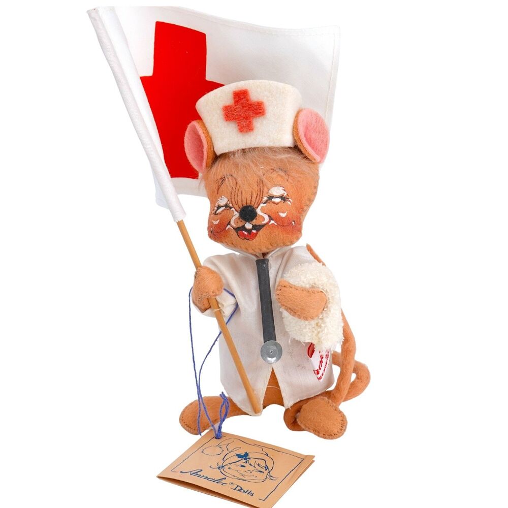 Annalee Mobilitee 7” Mouse Doctor Nurse First Responder 1991 w/Tag